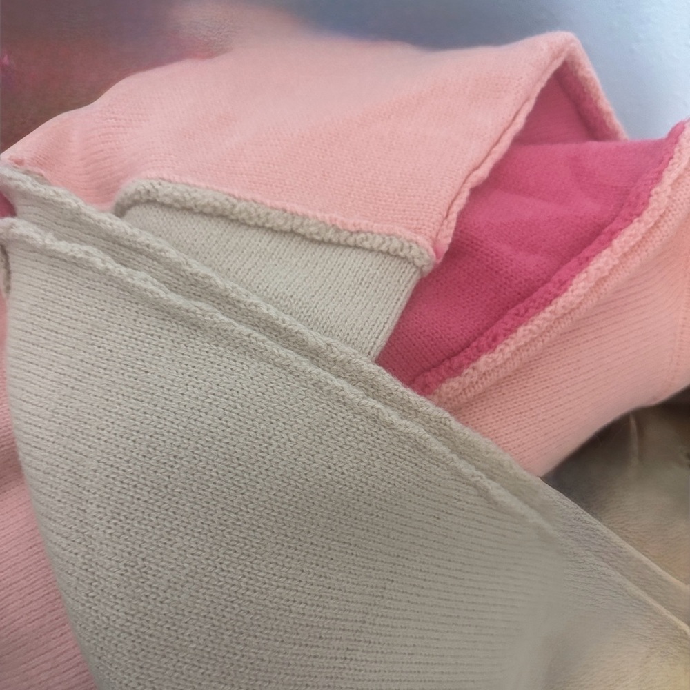 Dokotoo Chic Pink and Tan Women's Turtleneck Sweater - Picture 4 of 6